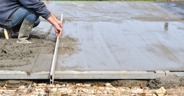 Comment réaliser une dalle extérieure en béton