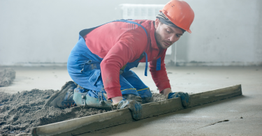 Préparer chape carrelage